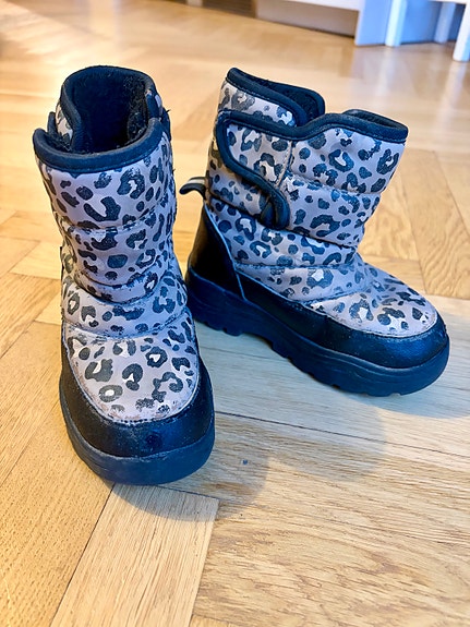 Product image 1 of 8