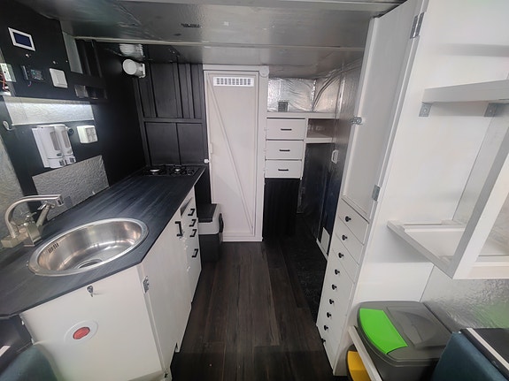 Nissan Interstar Ombyggd 2 of 16