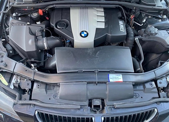 BMW 320d 11 of 12