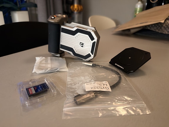 Product image 1 of 2