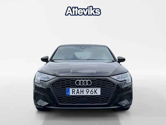 Audi A3 8 of 16