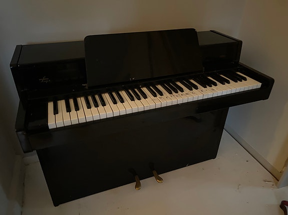 Product image 1 of 2