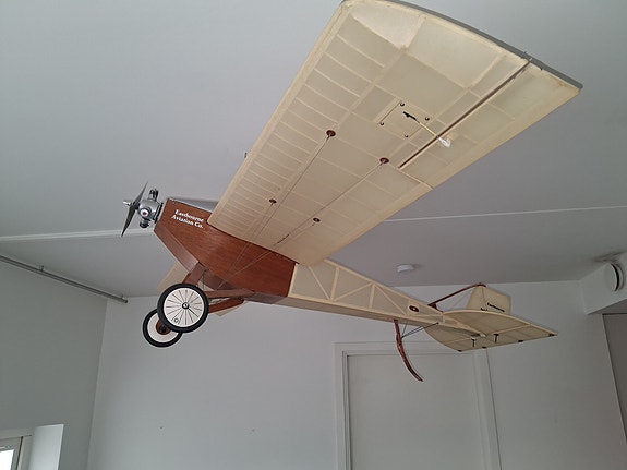 Product image 1 of 6