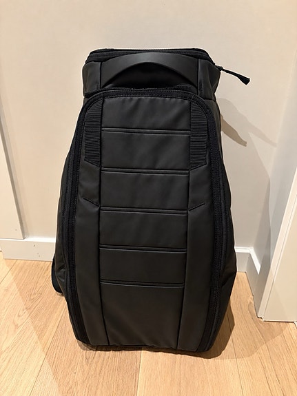 Product image 1 of 8