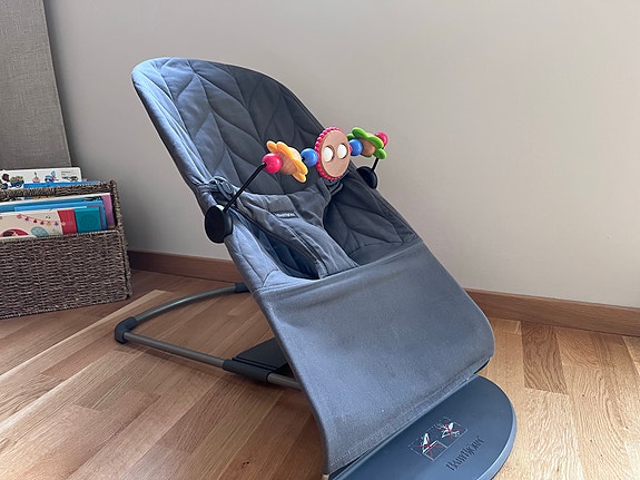 Babysitter BabyBjörn med lekbåge