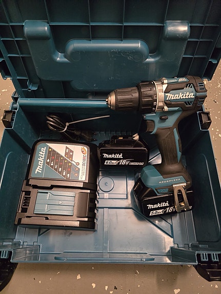 Makita DDF484 skruvdragare !som ny!