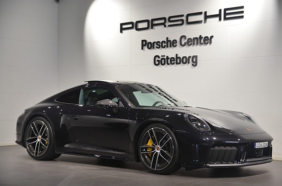 Porsche 911 Carrera 4 GTS