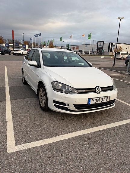 Volkswagen Golf VII