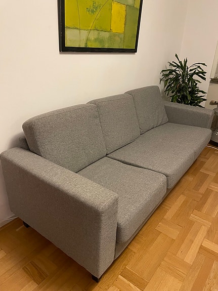Soffa - djur och rökfri i gott skick