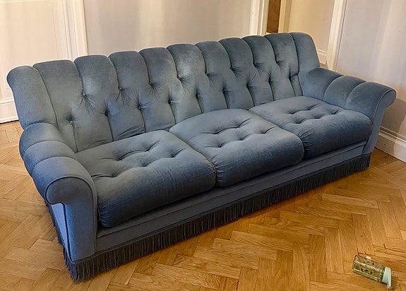 Vacker vintage-soffa bortskänkes!