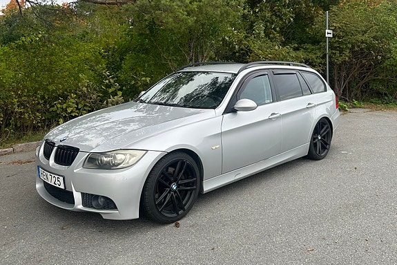 BMW 330i