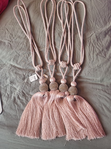 Gardintofsar / Tassle