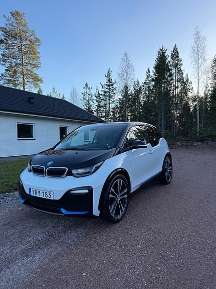BMW i3s