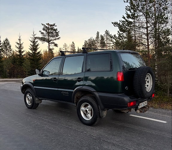 Nissan Terrano II