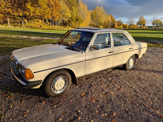 Mercedes-Benz 200