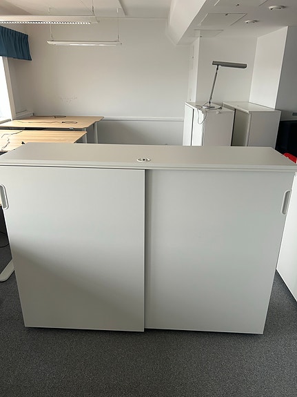 IKEA GALANT skåp/hurts med lås 120x160