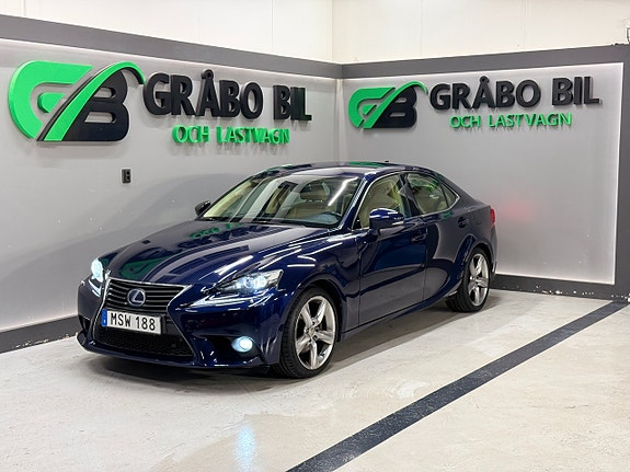 Lexus IS300h