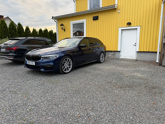 BMW 530i