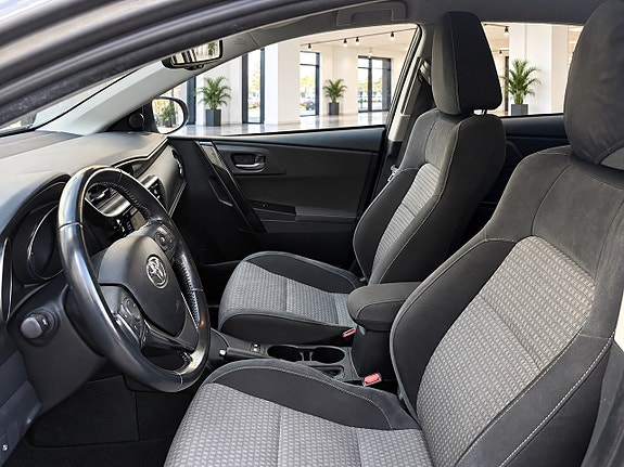 Toyota Auris 2018 – bild 10