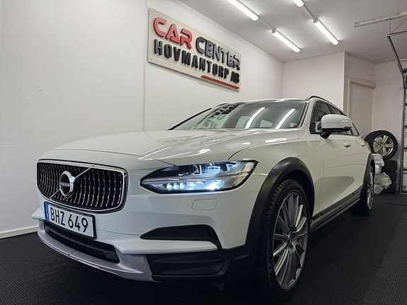 Volvo V90 Cross Country