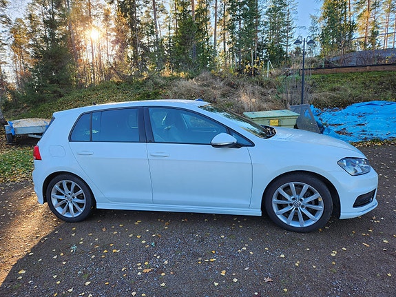 Volkswagen Golf VII