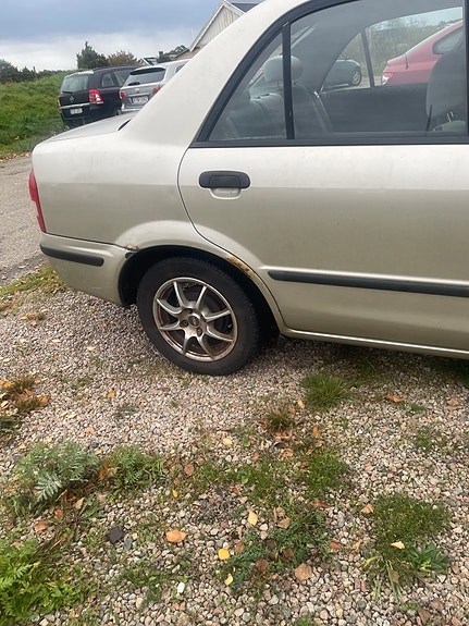 Mazda 323S