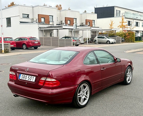 Mercedes-Benz CLK 320
