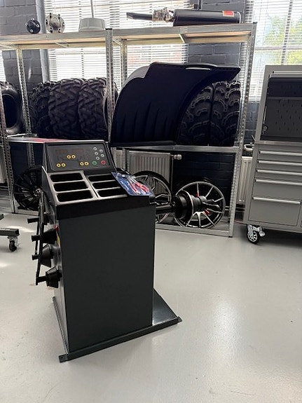 Product image 8 of 9