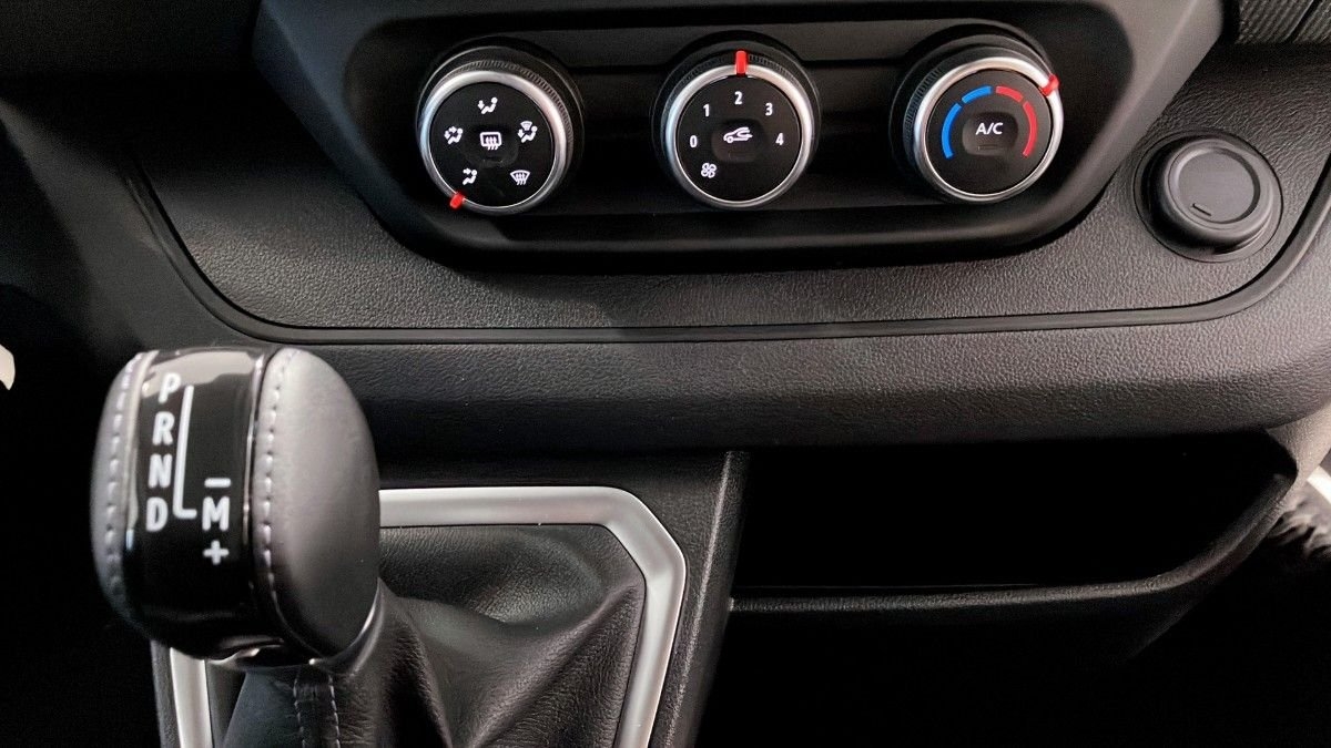 Nissan Primastar 2026, photo 5/12