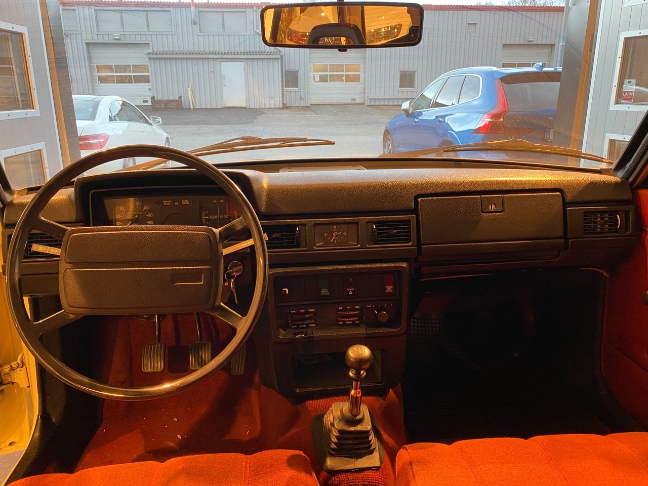 Volvo 242 1976, photo 5/10