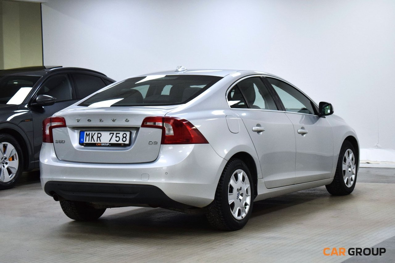 Volvo S60 2011, kuva 6/10