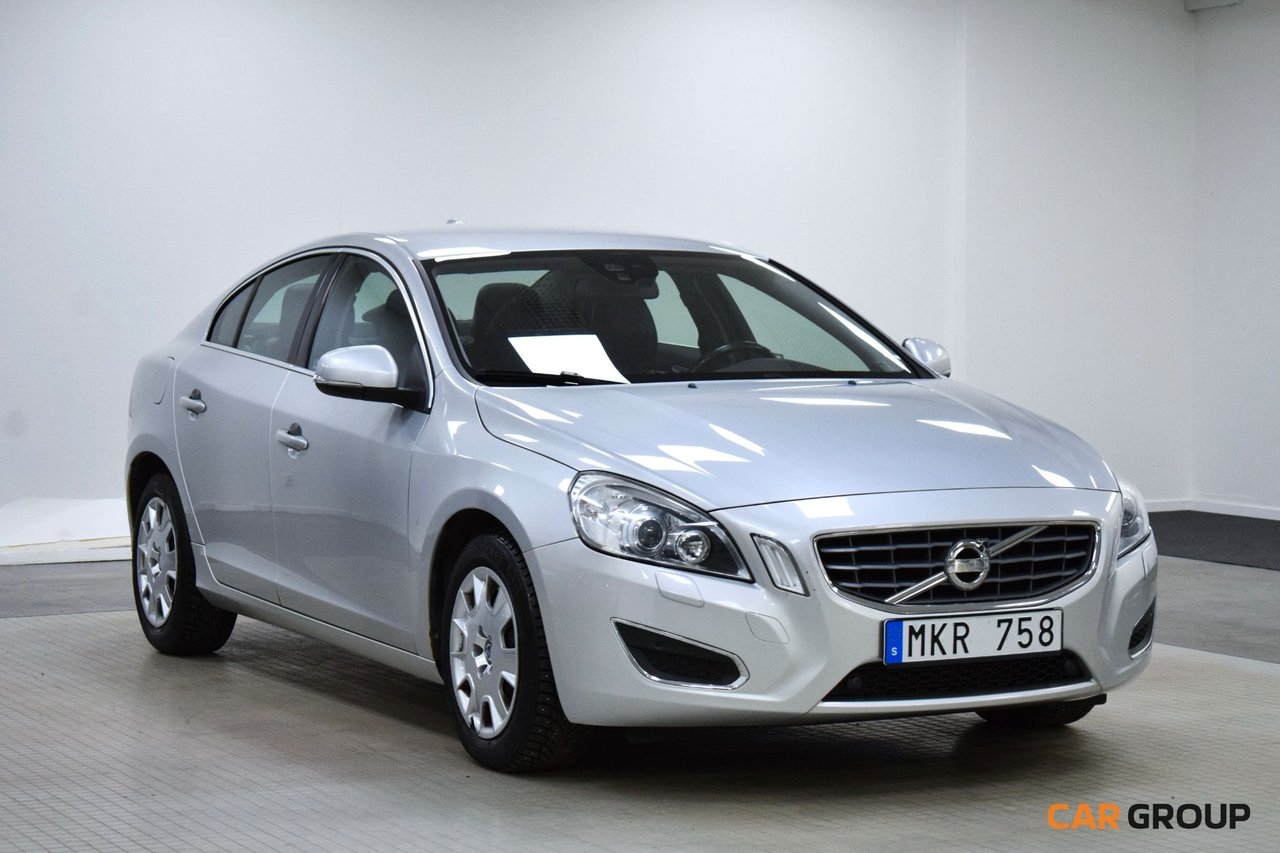 Volvo S60 2011, kuva 3/10