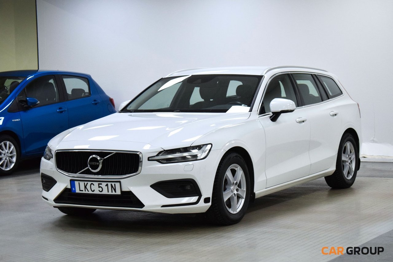 Volvo V60 D4 AWD Advanced Momentum 2020, photo 2/10