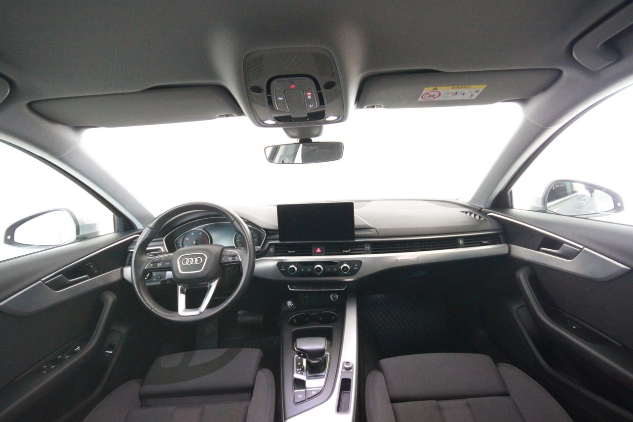 Audi A4 2023, bild 5/6