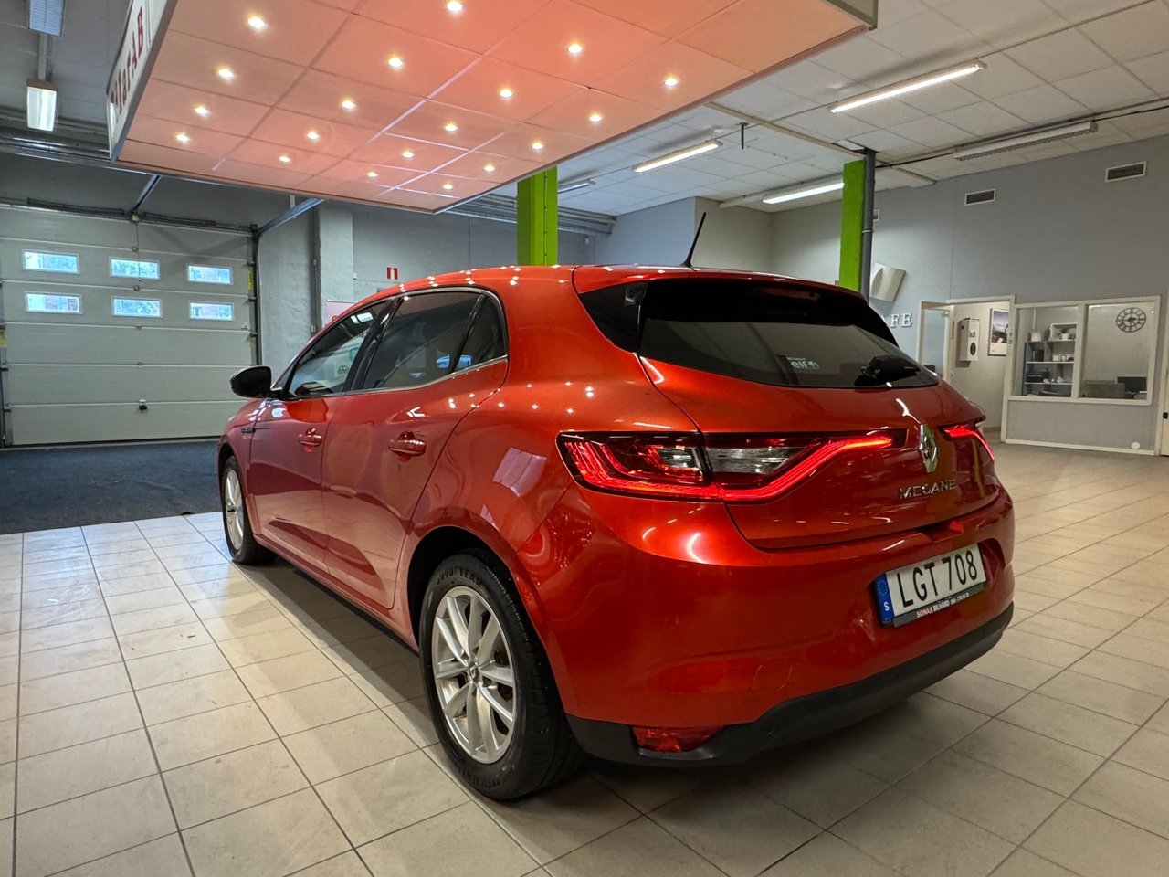 Renault Megane IV 1.2 TCe Ny Servad 2016, photo 6/10