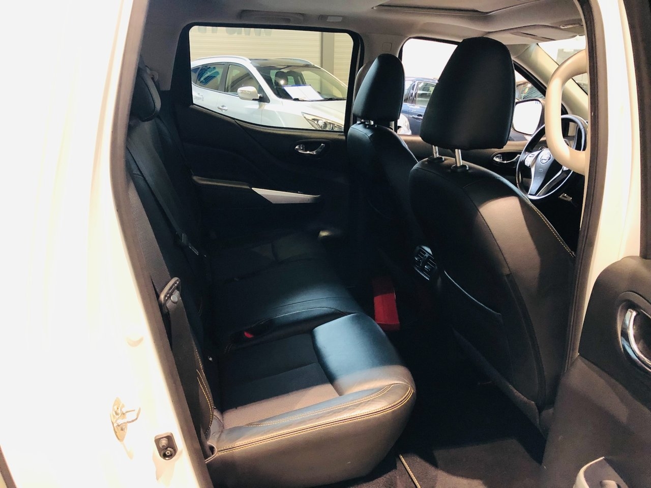 Nissan Navara Dubbelhytt 2.3 dCi 4WD 2019, bild 6/9