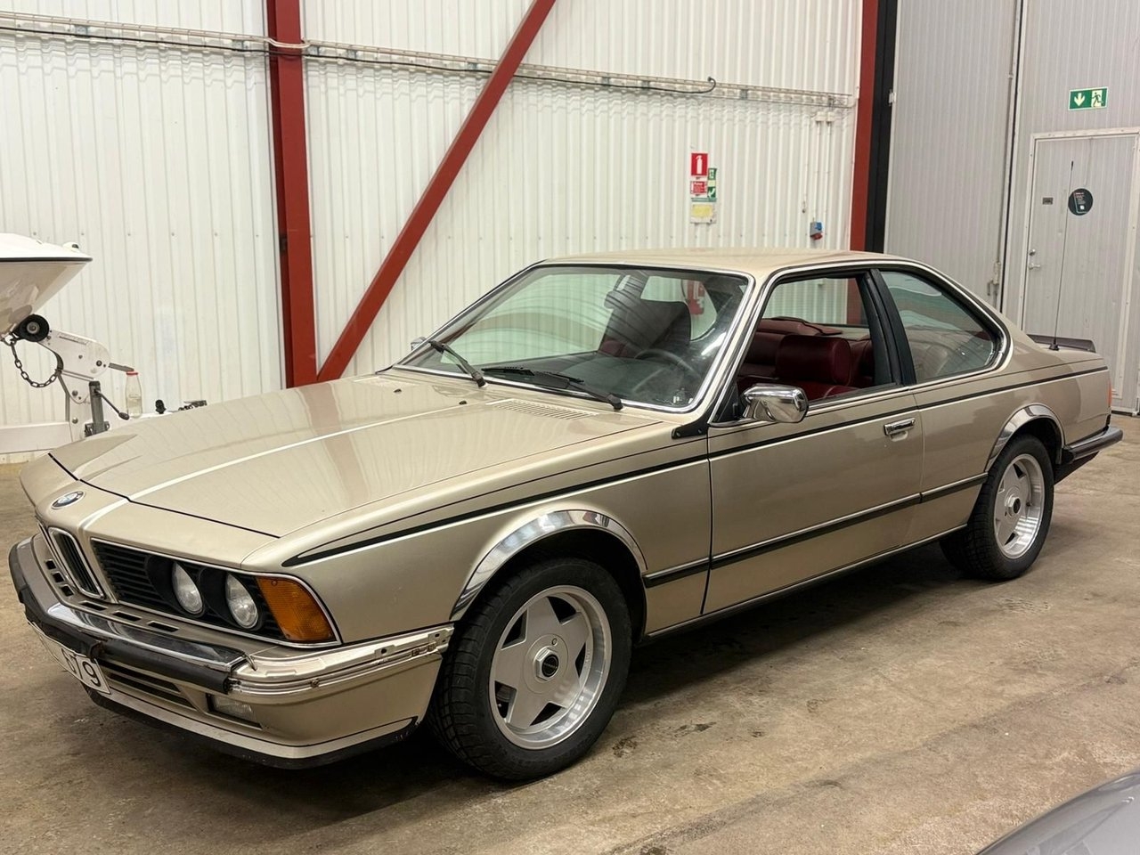 BMW 635 CSi 218hk Manuell 1984, bild 2/21