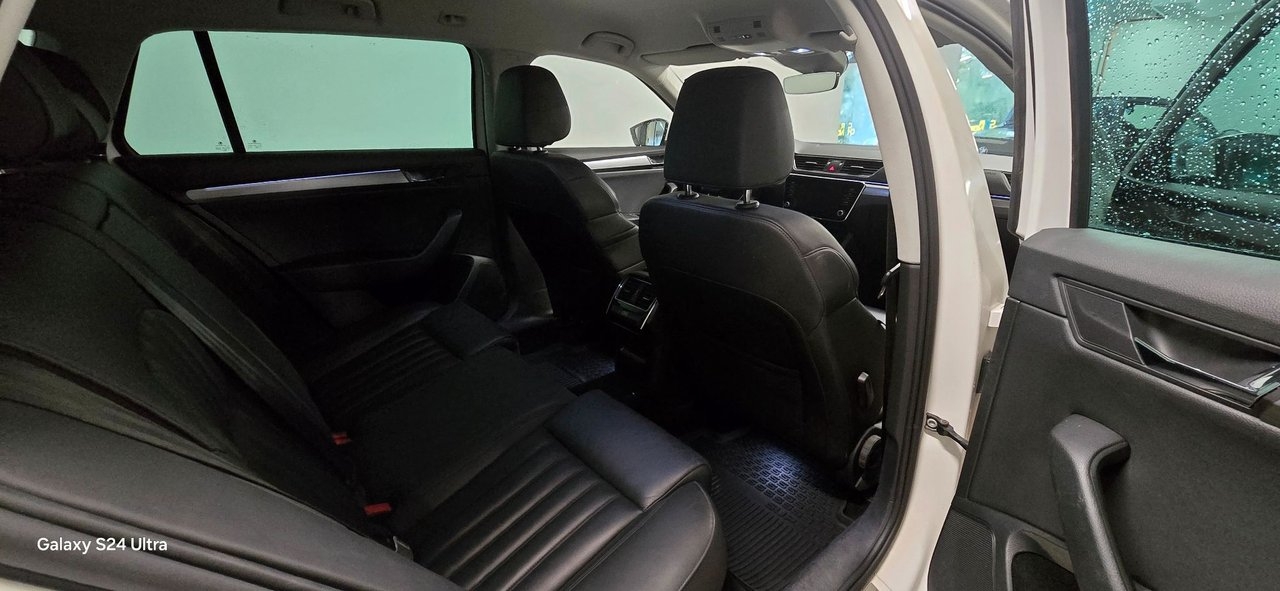 Skoda Superb 2019, bild 5/10