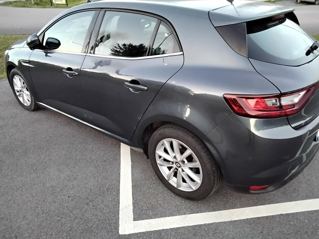 Renault Megane 1.5 dCi Euro 6 2017, bild 2/4