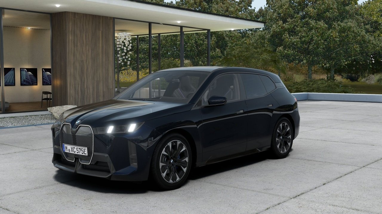 BMW iX