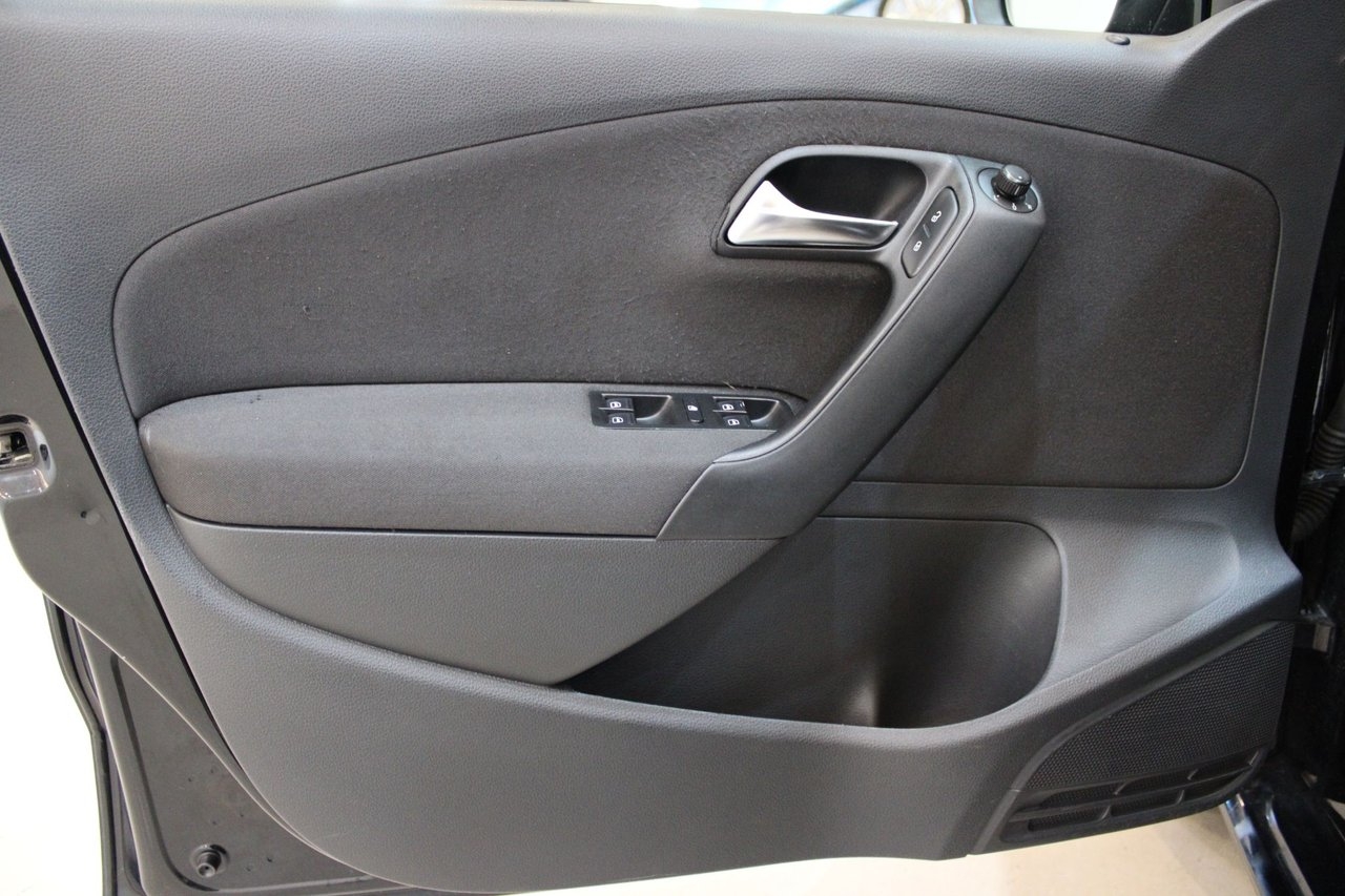 Volkswagen Polo 2010, bild 7/10