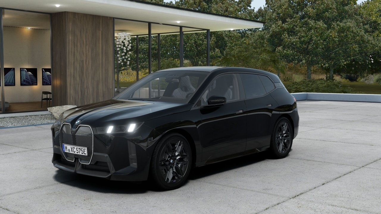 BMW iX