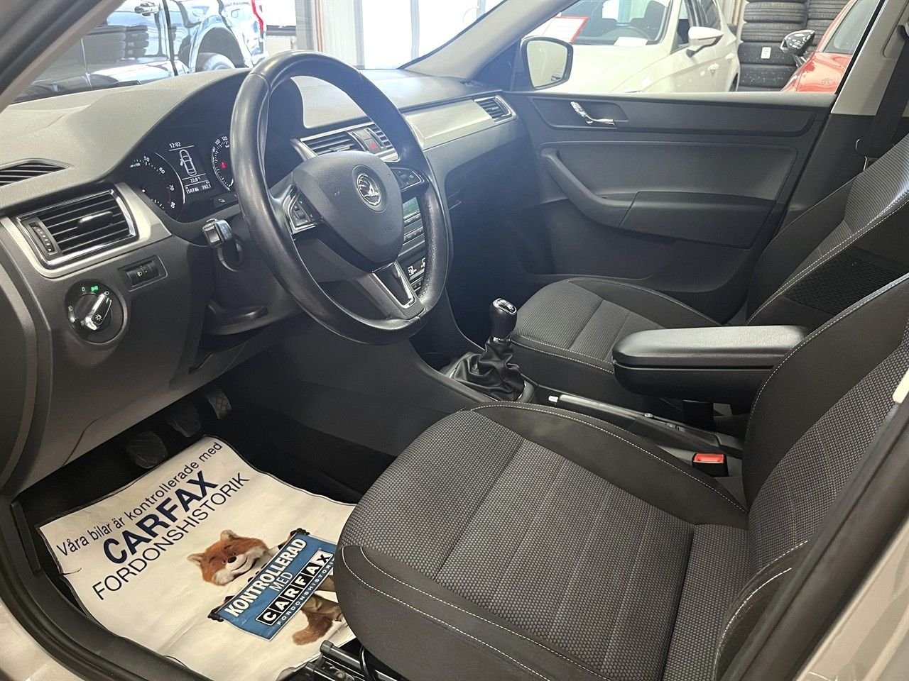 Skoda Rapid TSI105 ELEGANCE PLUS 2014, photo 7/10