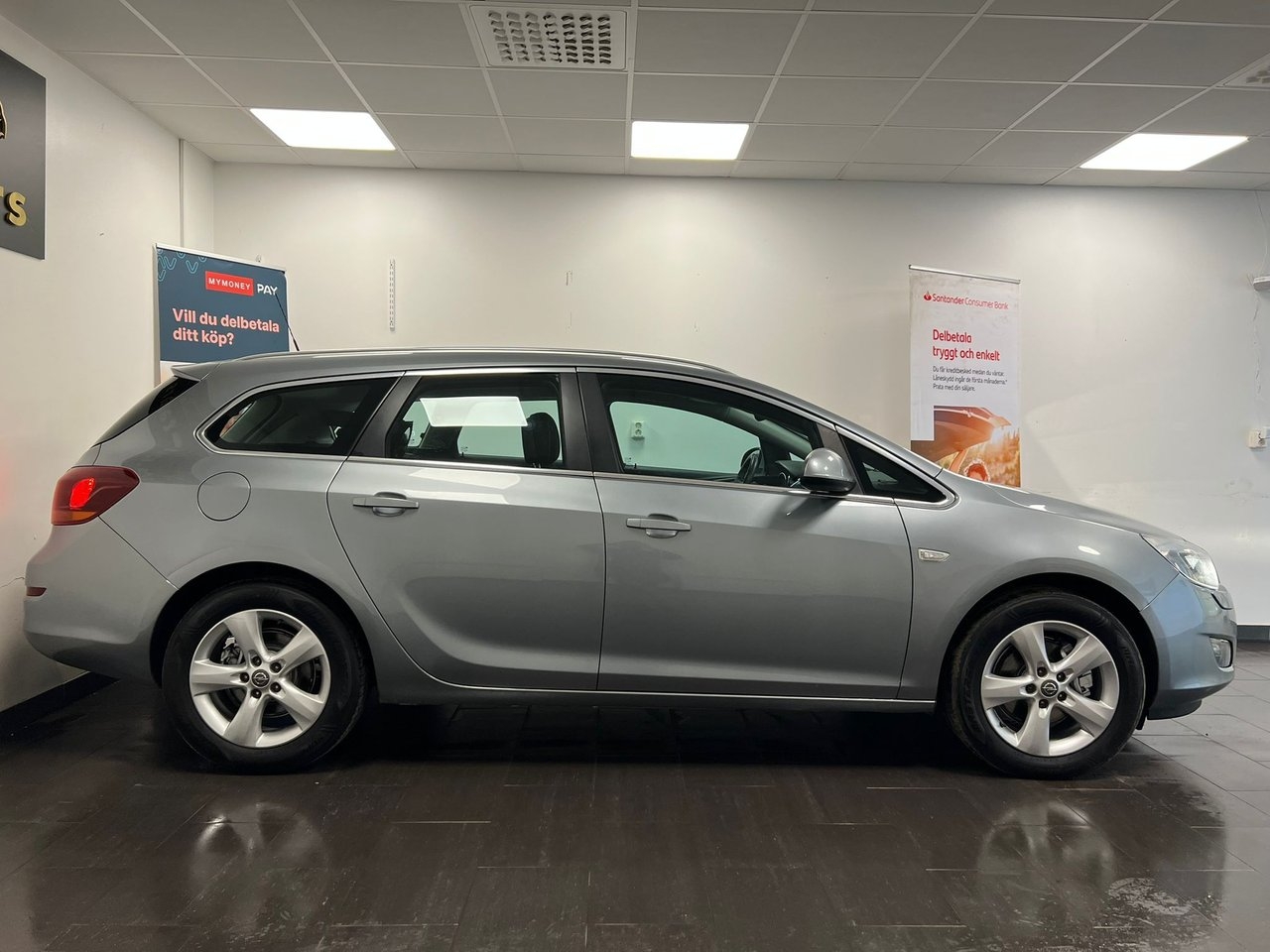 Opel Astra Sports Tourer 2.0 CDTI 165hk 2012, photo 3/10