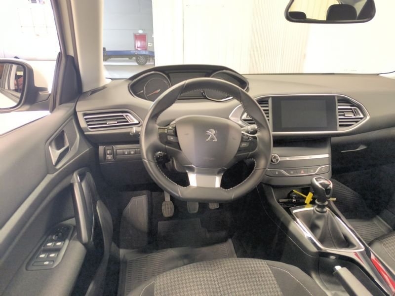 Peugeot 308 2020, bild 6/10