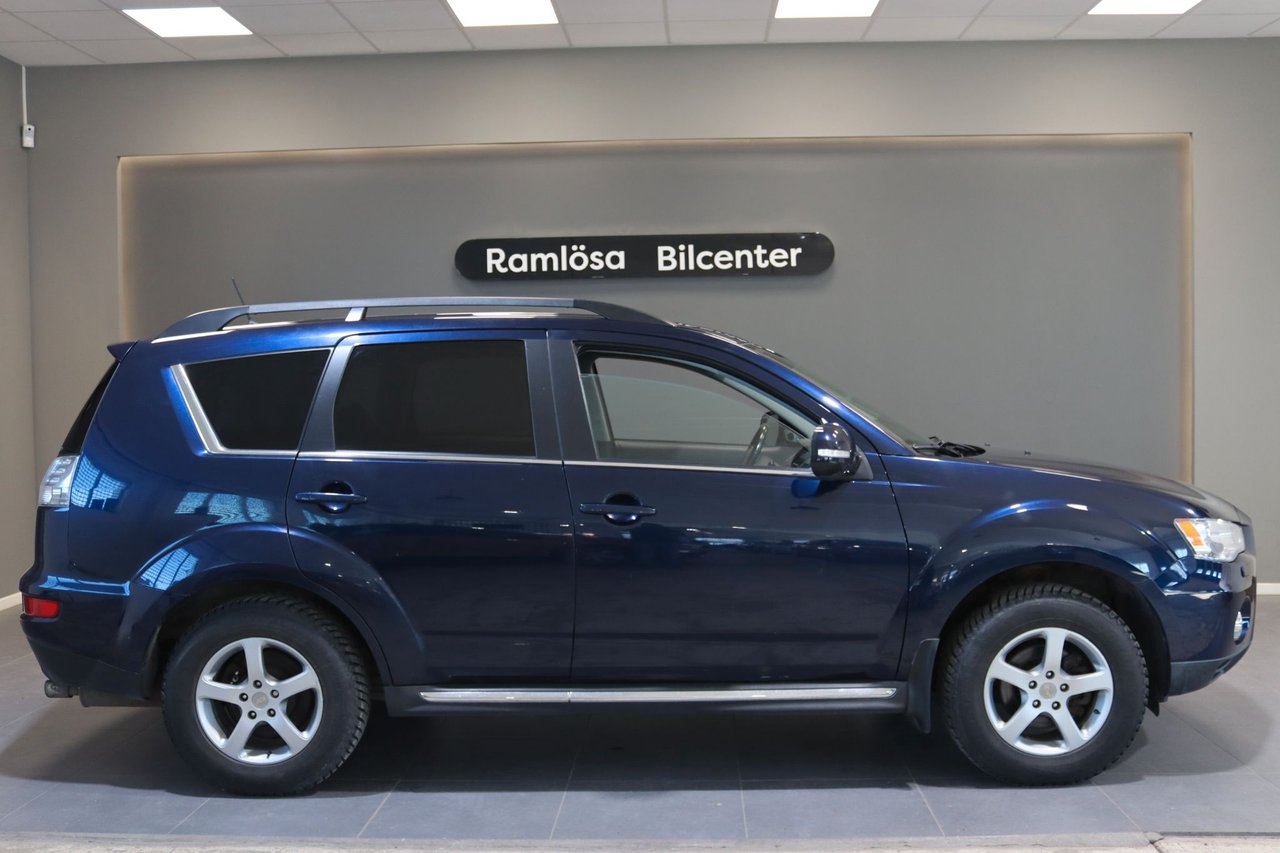Mitsubishi Outlander 2012, bild 3/10