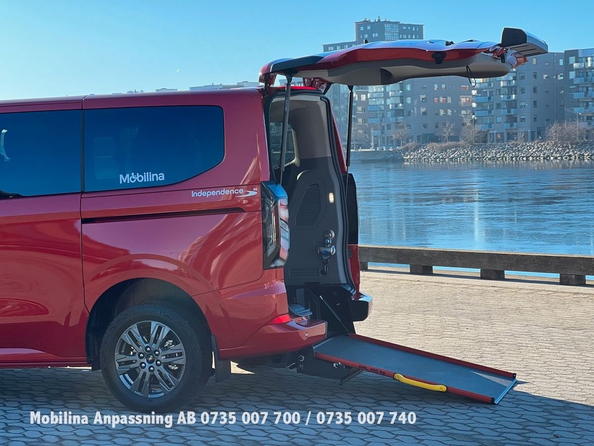 Ford Tourneo Custom 2026, bild 2/10