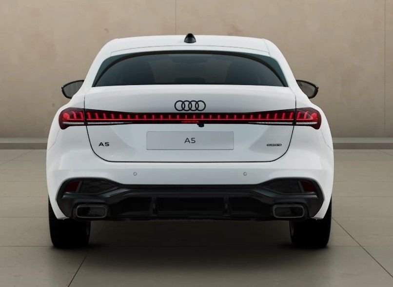 Audi A5 Sedan e-hybrid S-line 2026, bild 4/10