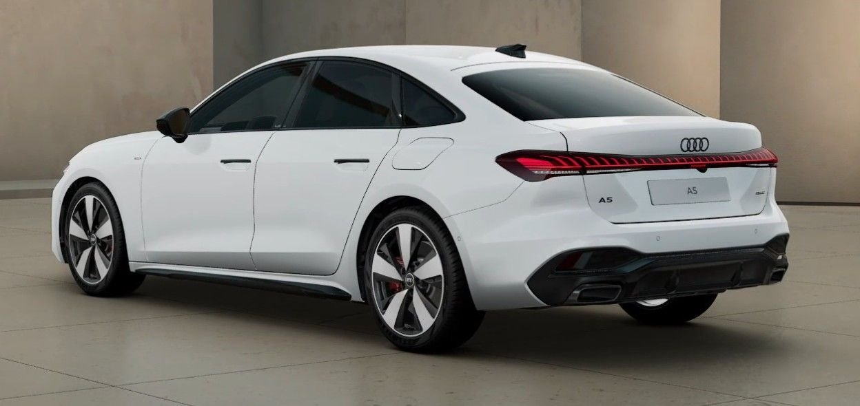 Audi A5 Sedan e-hybrid S-line 2026, bild 3/10