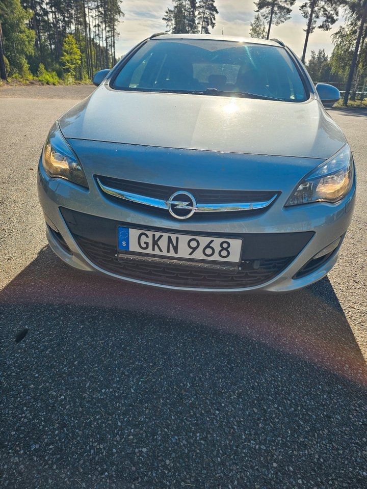 Opel Astra 2014, bild 2/6
